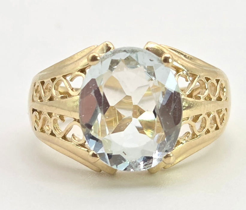 2948: Vintage 14ct Gold Large Pale Blue Aquamarine (3.67ct) Openwork Cocktail Ring