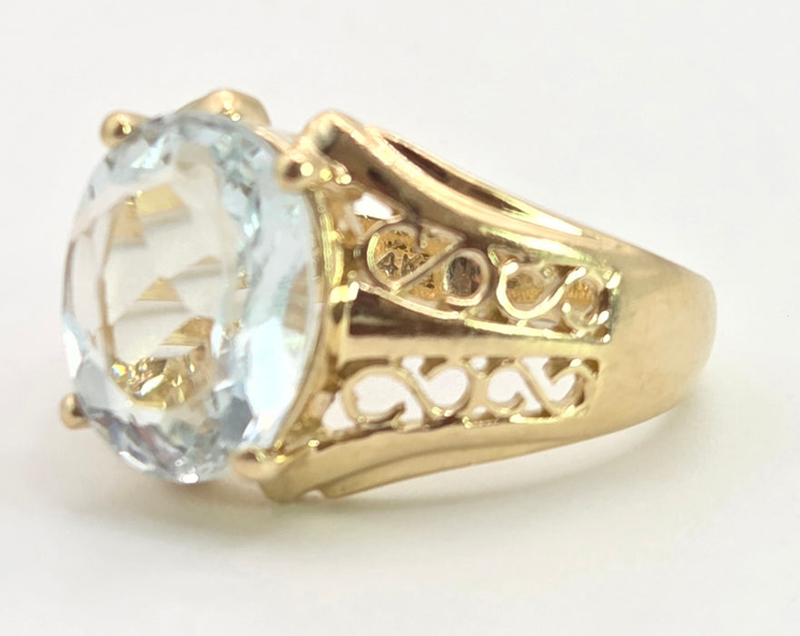2948: Vintage 14ct Gold Large Pale Blue Aquamarine (3.67ct) Openwork Cocktail Ring