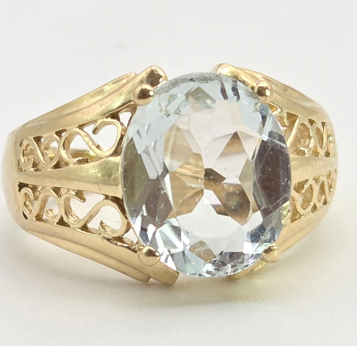 2948: Vintage 14ct Gold Large Pale Blue Aquamarine (3.67ct) Openwork Cocktail Ring