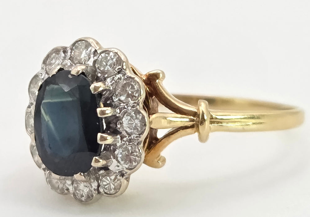 2949: Vintage 18ct Gold Australian Blue Sapphire Diamonds Diana  Ring - From 1983