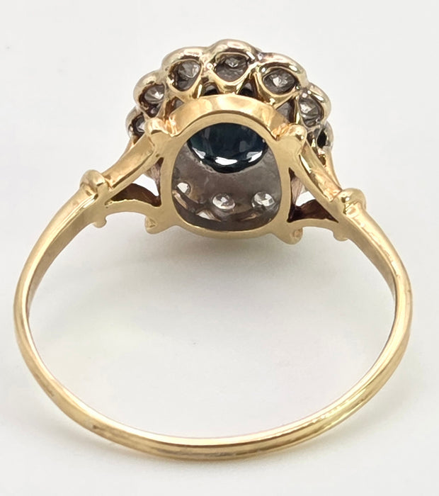 2949: Vintage 18ct Gold Australian Blue Sapphire Diamonds Diana  Ring - From 1983
