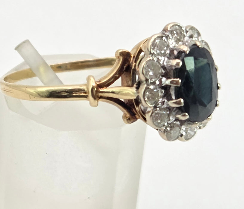 2949: Vintage 18ct Gold Australian Blue Sapphire Diamonds Diana  Ring - From 1983