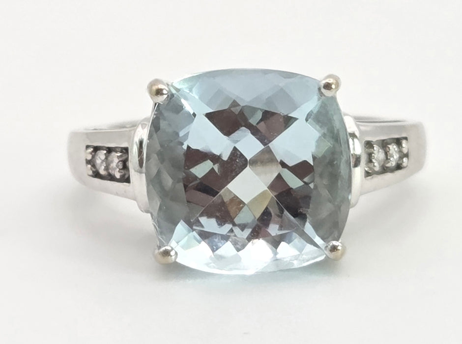 2951: Vintage 14ct White Gold Blue Aquamarine (6.57ct) Diamonds Cocktail Ring