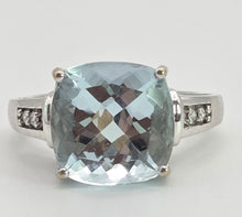 Load image into Gallery viewer, 2951: Vintage 14ct White Gold Blue Aquamarine (6.57ct) Diamonds Cocktail Ring
