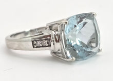 Load image into Gallery viewer, 2951: Vintage 14ct White Gold Blue Aquamarine (6.57ct) Diamonds Cocktail Ring
