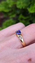 Load image into Gallery viewer, 1399: Vintage: 18ct Gold Trillion-Cut Blue Tanzanite Diamonds Dress/Stacker Ring
