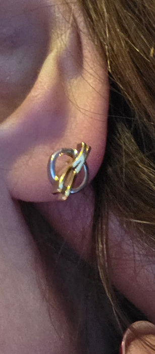 2722: Vintage 9ct Mixed Gold Stud Earrings- Yellow & White Gold
