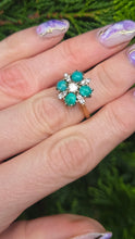 Cargar imagen en el visor de la galería, 2913: Vintage Old : 18ct Gold Turquoise Diamonds Flowerhead Ring- sparkling symmetr
