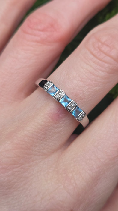 2768: Vintage 9ct White Gold Swiss Blue Topaz 8 Natural Diamonds Half-Eternity/Stacker Ring
