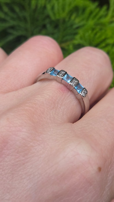 2768: Vintage 9ct White Gold Swiss Blue Topaz 8 Natural Diamonds Half-Eternity/Stacker Ring