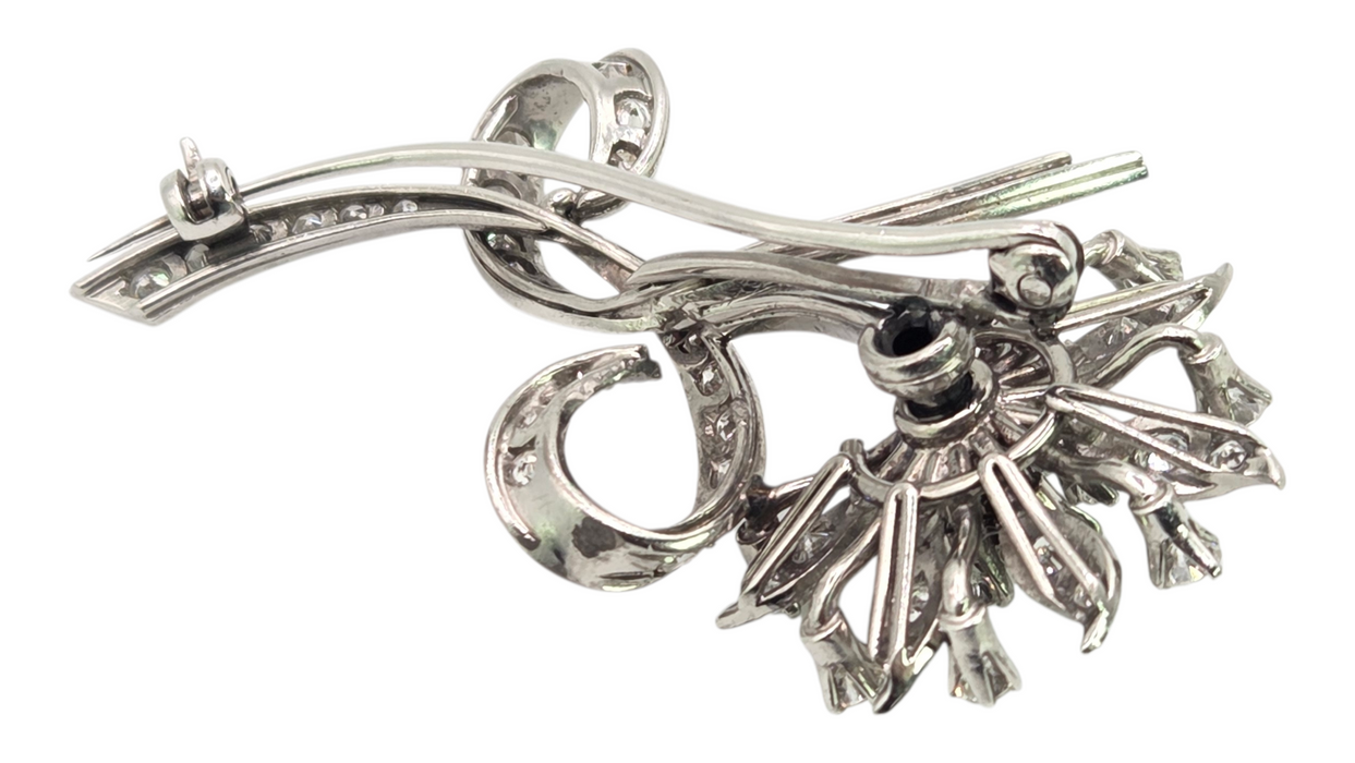 2658: Antique Art Deco Floral Diamonds (2.7ct) Spray Brooch - Truly exceptional