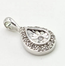 Load image into Gallery viewer, 1224: Vintage &amp; Petite 9ct White God 14 Natural Diamonds Pendant
