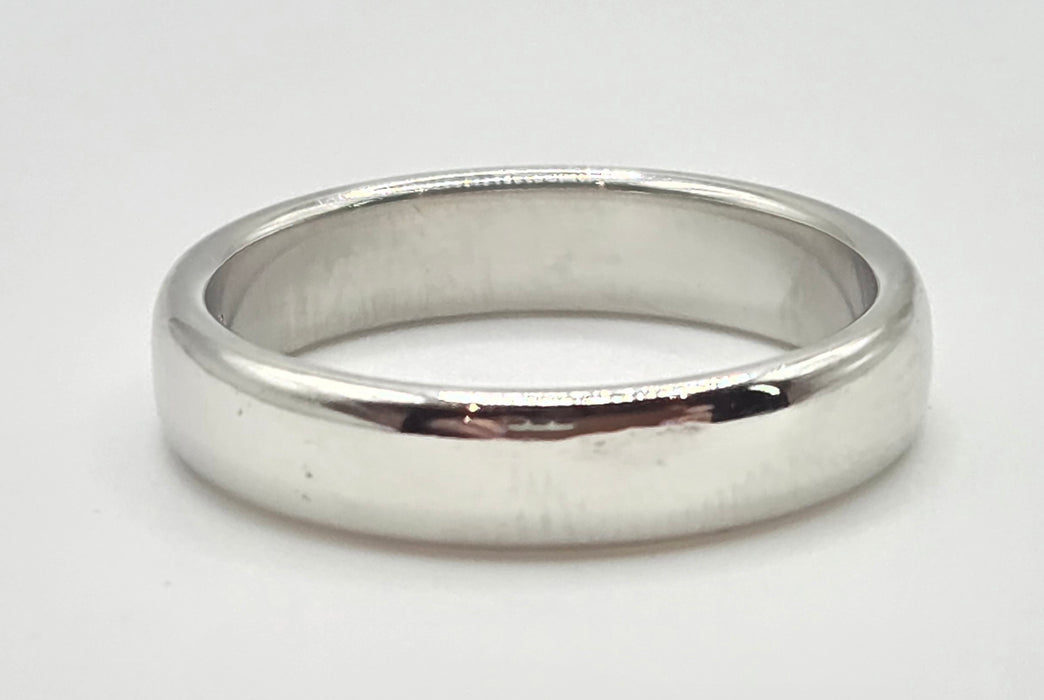 2929: Vintage Tiffany & Co Platinum Wedding Band- Pristine with Tiffany box