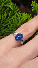 Load image into Gallery viewer, 2907: Vintage Rare 18ct White Gold Cabochon Cut Blue Star Sapphire Diamond Accents- crisp, clean, eye candy
