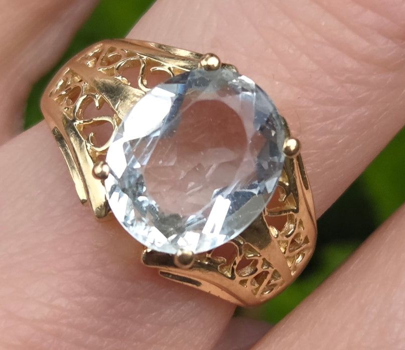 2948: Vintage 14ct Gold Large Pale Blue Aquamarine (3.67ct) Openwork Cocktail Ring