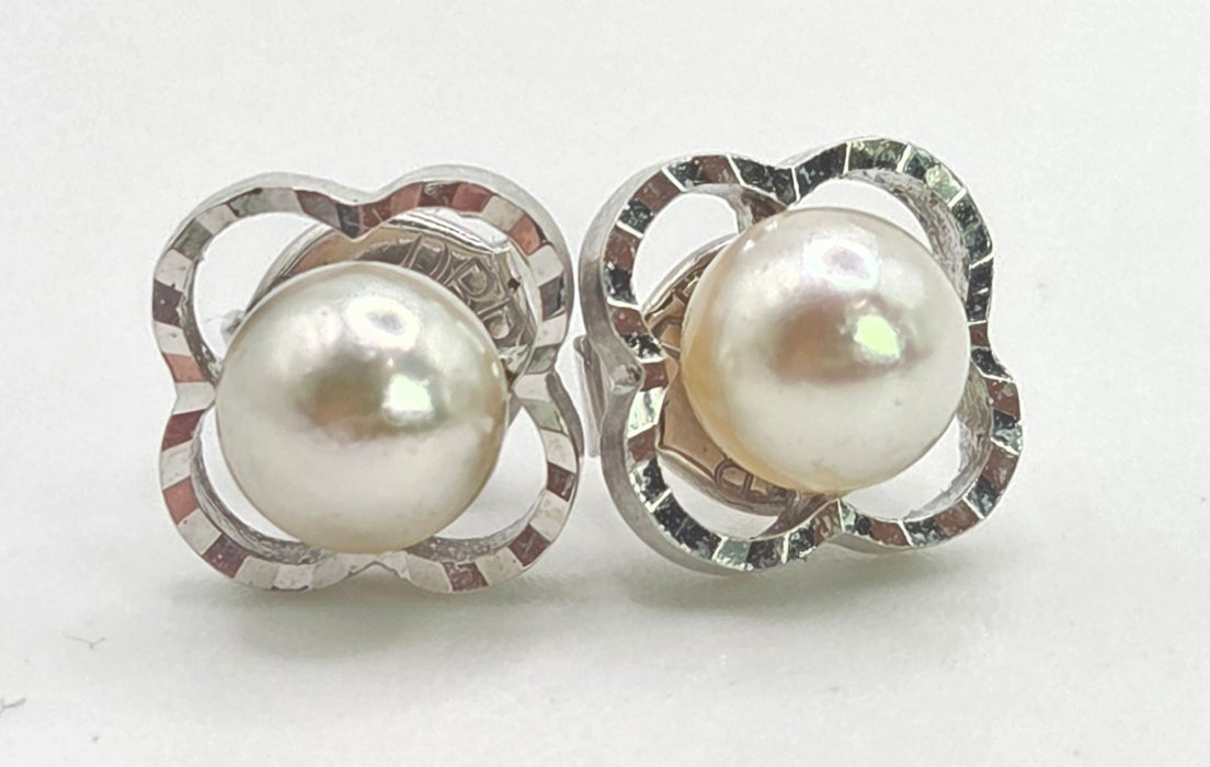 Vintage: 14ct White Gold Cultured Pearl Stud Earrings