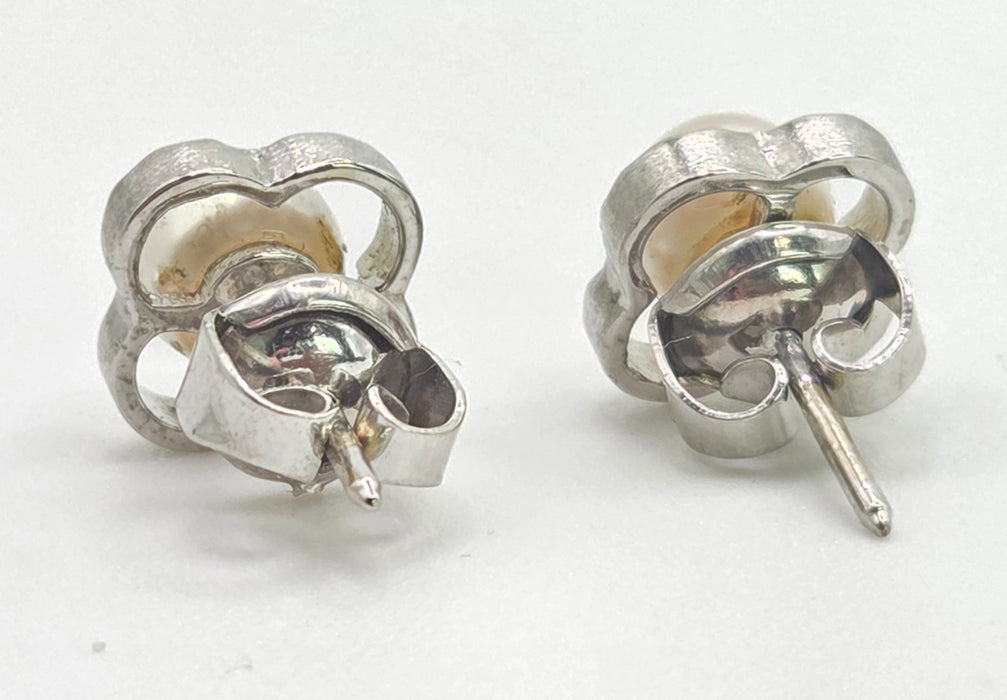 Vintage: 14ct White Gold Cultured Pearl Stud Earrings