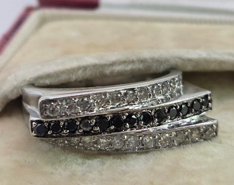2657:  Vintage 14ct White Gold Natural Black  White Diamonds Layered Ring