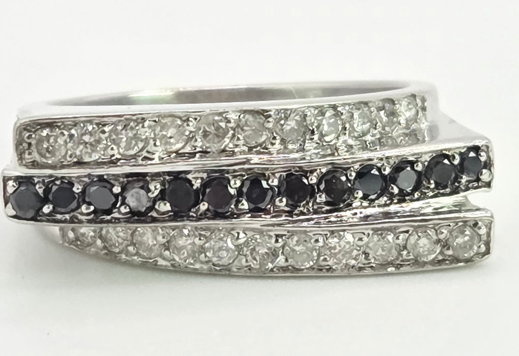 2657:  Vintage 14ct White Gold Natural Black  White Diamonds Layered Ring