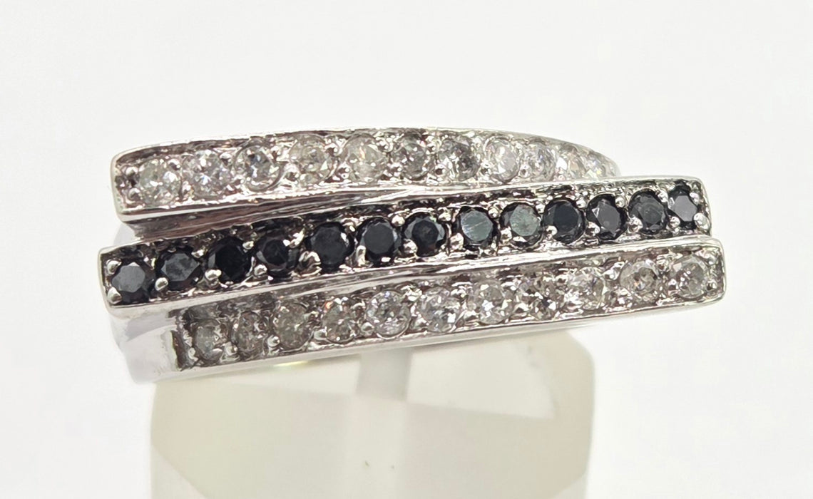 2657:  Vintage 14ct White Gold Natural Black  White Diamonds Layered Ring