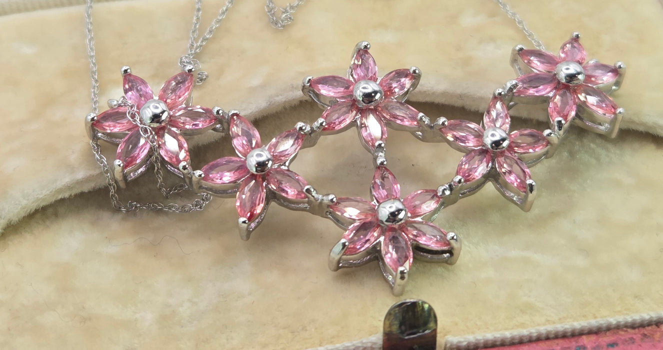 2835 Vintage 18ct White Gold Padparadscha Sapphire Floral Necklace