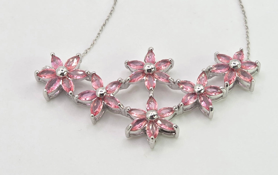 2835 Vintage 18ct White Gold Padparadscha Sapphire Floral Necklace