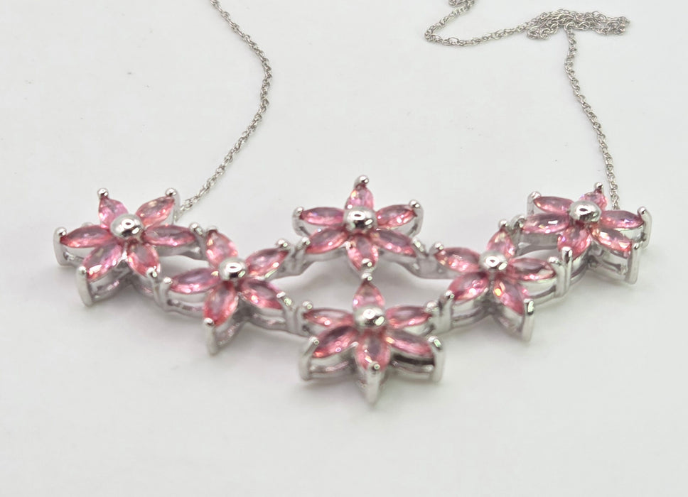 2835 Vintage 18ct White Gold Padparadscha Sapphire Floral Necklace