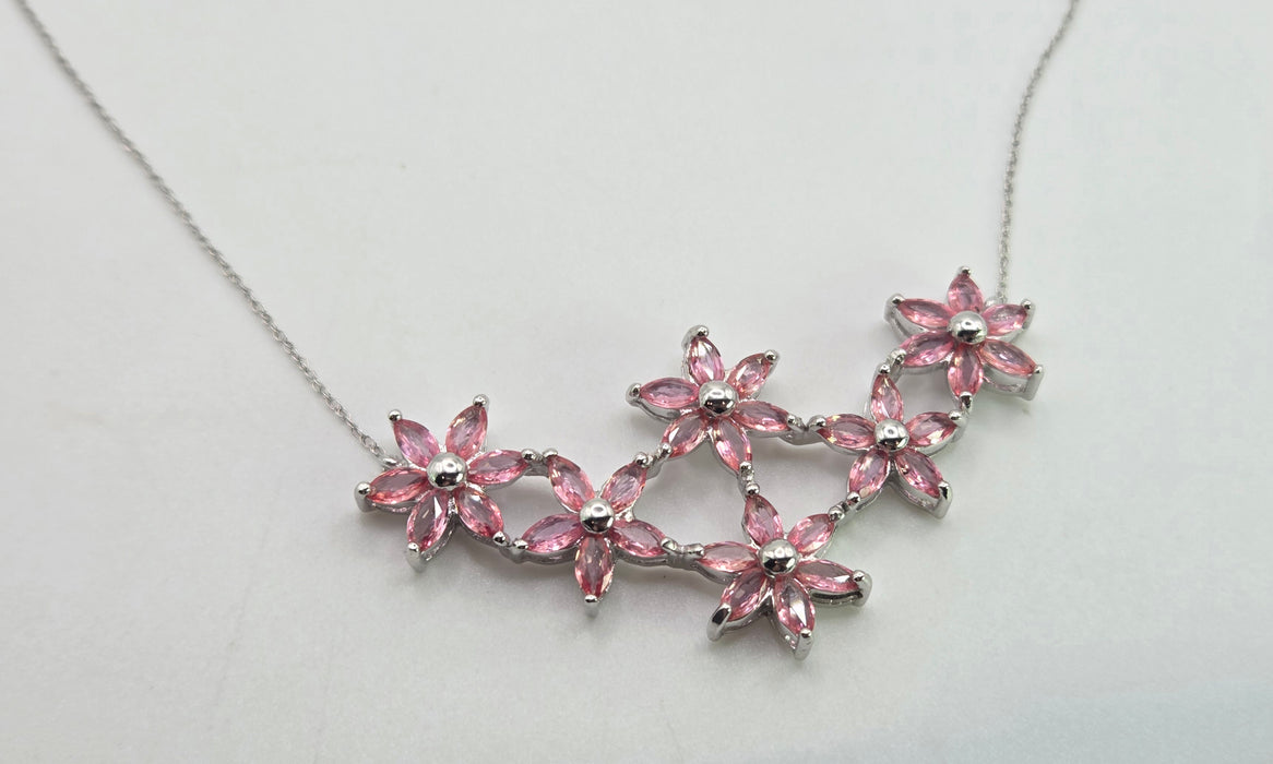 2835 Vintage 18ct White Gold Padparadscha Sapphire Floral Necklace