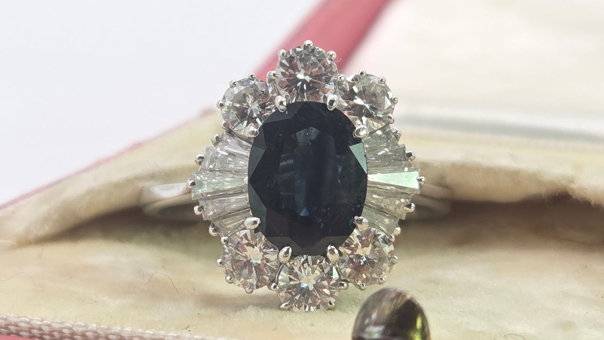 2898: Vintage 18ct White Gold Natural Diamonds (2.1ct) Sapphire Diana Style Cluster Ring