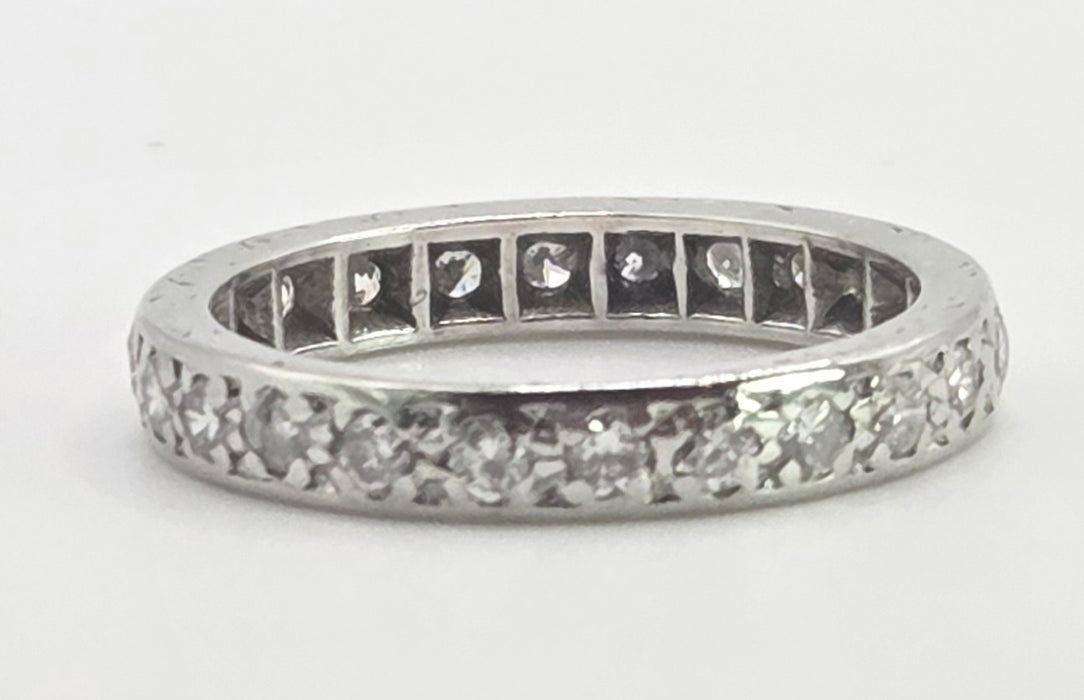 2946: Vintage 18ct White Gold Natural Diamonds (1.2ct) Full-Eternity Ring