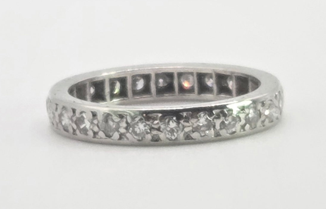 2946: Vintage 18ct White Gold Natural Diamonds (1.2ct) Full-Eternity Ring