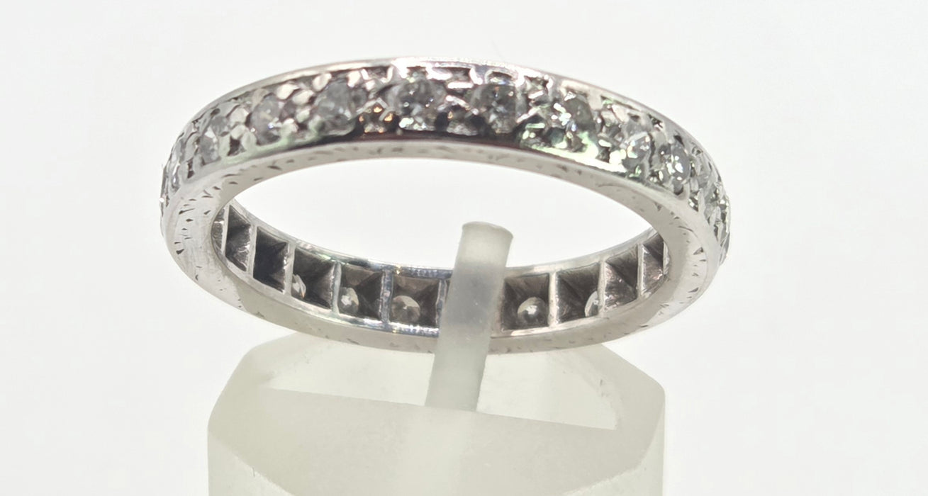 2946: Vintage 18ct White Gold Natural Diamonds (1.2ct) Full-Eternity Ring