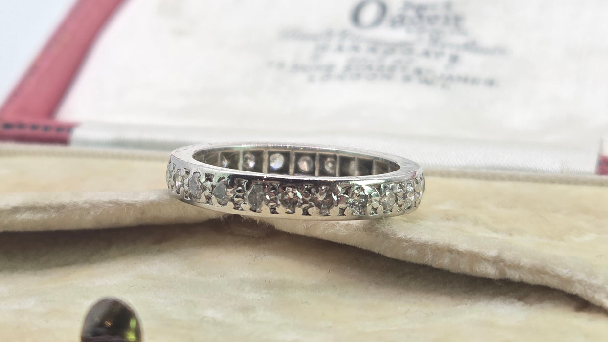 2946: Vintage 18ct White Gold Natural Diamonds (1.2ct) Full-Eternity Ring