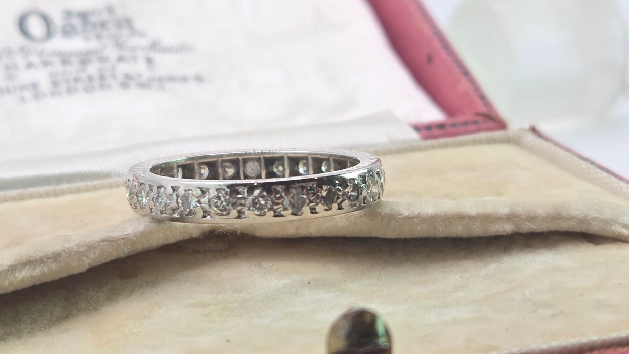 2946: Vintage 18ct White Gold Natural Diamonds (1.2ct) Full-Eternity Ring