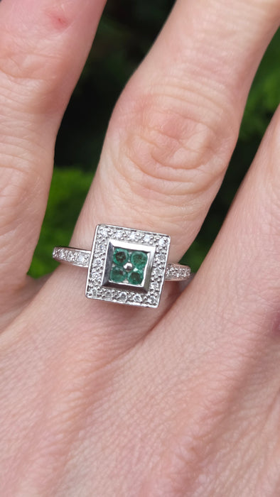 6420- Vintage: 14ct White Gold Emeralds Diamonds Art Deco Style Panel Ring