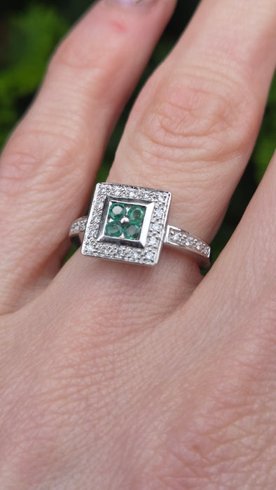 6420- Vintage: 14ct White Gold Emeralds Diamonds Art Deco Style Panel Ring