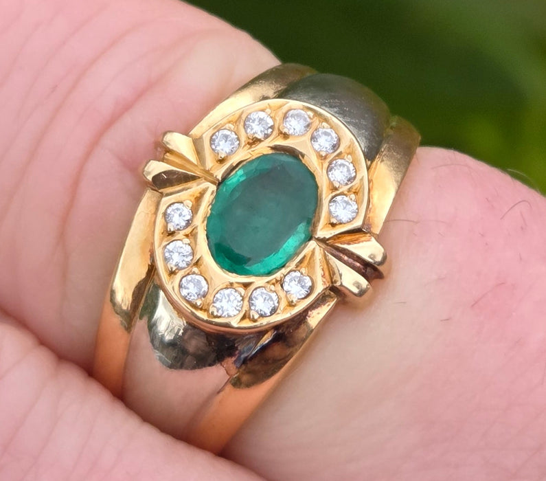 6305 Vintage: 18ct Mixed Gold Emerald Diamonds Target Ring- total statement piece unisex