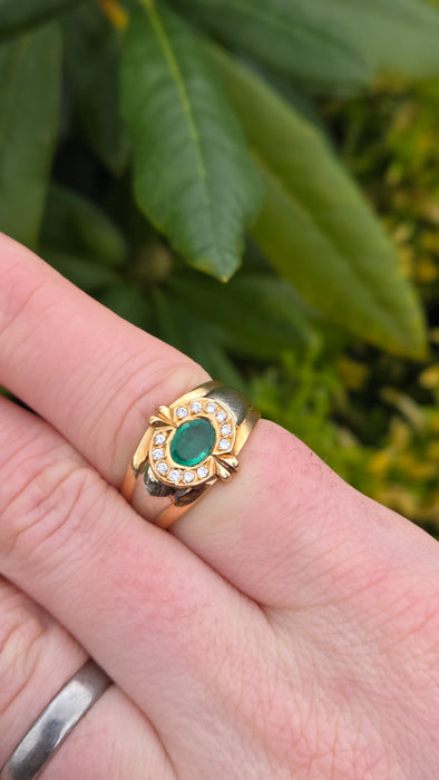 6305 Vintage: 18ct Mixed Gold Emerald Diamonds Target Ring- total statement piece unisex