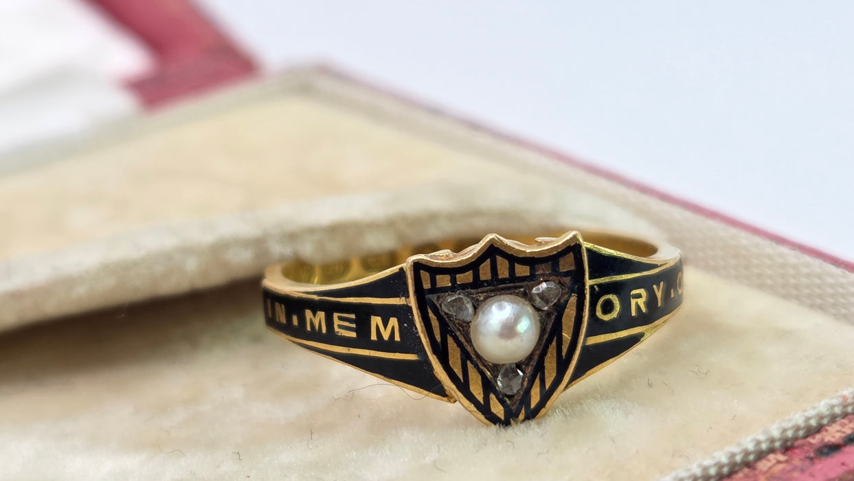 2668: Antique 18ct Gold Diamonds Seed Pearl "In Memory of " Ring- From 1865