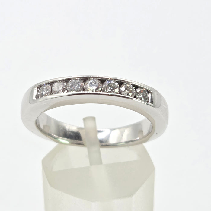 2671: Vintage 18crt  White Gold 7 Natural Round Full Cut Diamonds (0.5ct) Ring