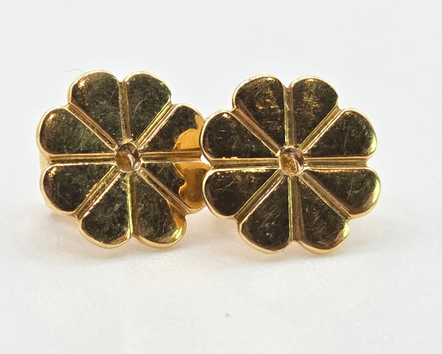 2677: Vintage 18ct Gold Diamonds Encrusted Heart Shaped Drop/Dangle Earrings