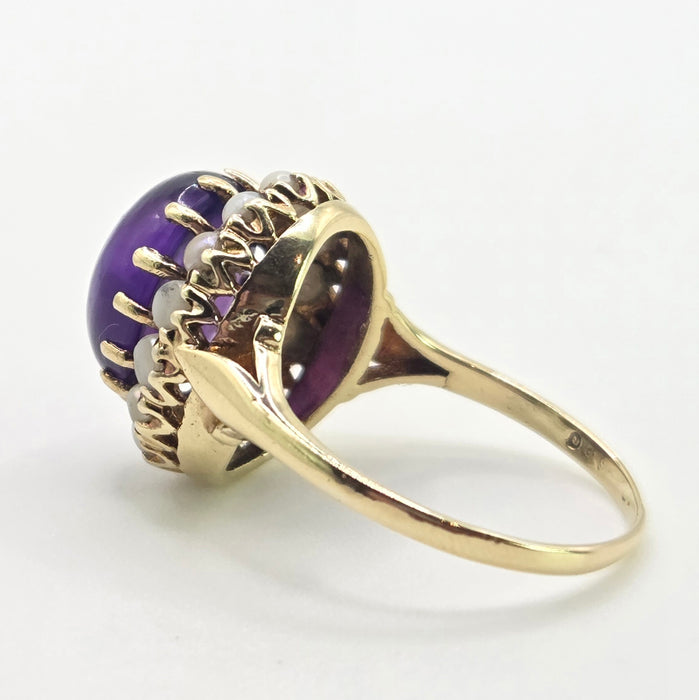 2585: Vintage 9ct Gold Lilac Cabochon Amethyst Seed Pearls Cocktail Ring