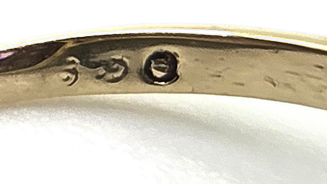 2585: Vintage 9ct Gold Lilac Cabochon Amethyst Seed Pearls Cocktail Ring