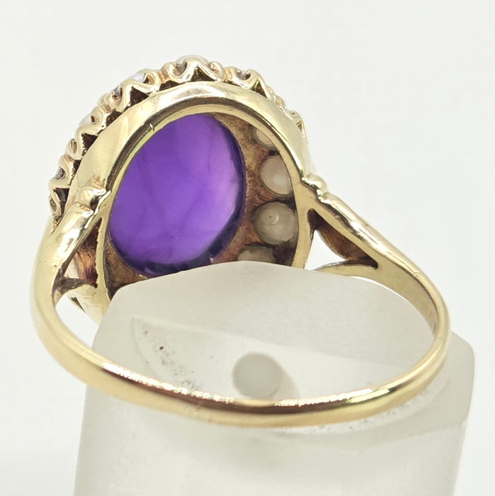 2585: Vintage 9ct Gold Lilac Cabochon Amethyst Seed Pearls Cocktail Ring