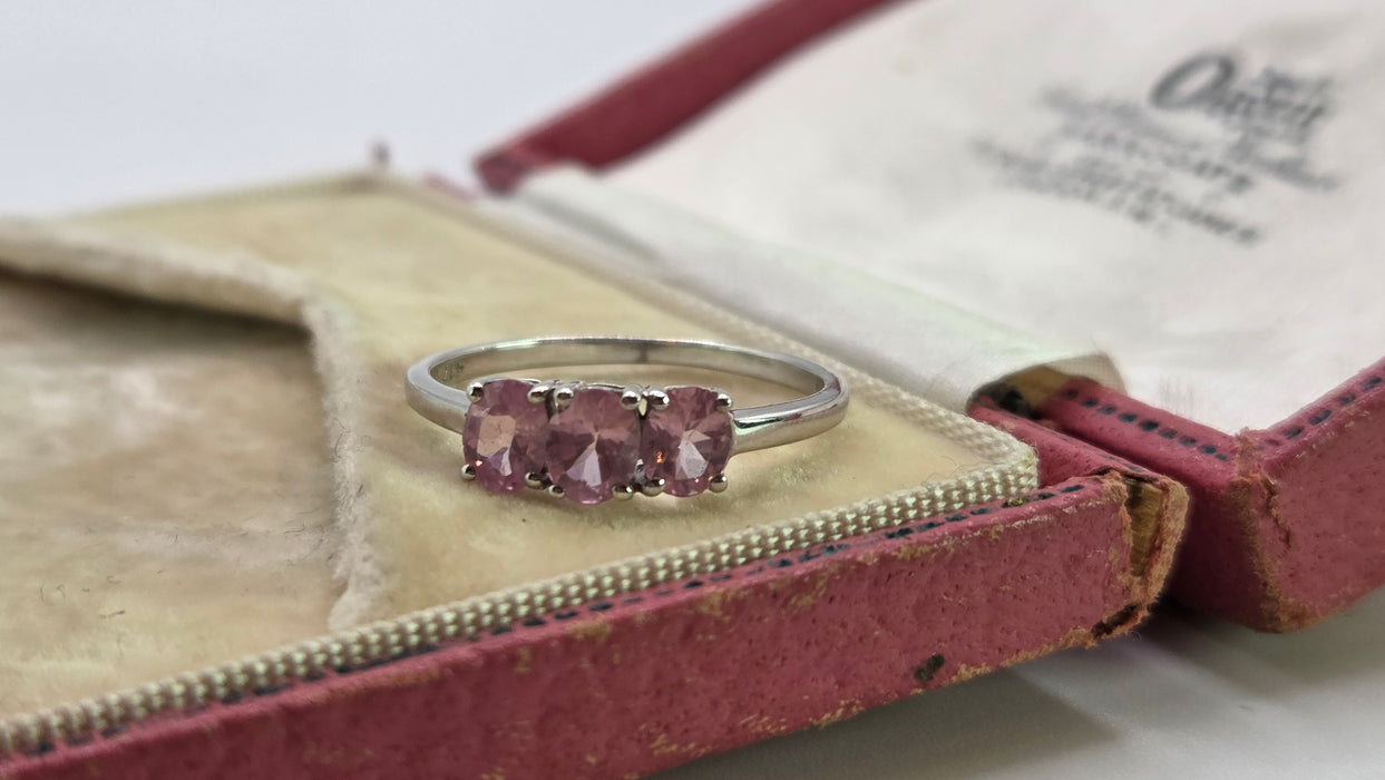 2860: Vintage 9ct White Gold Pink Sapphires Trilogy Ring