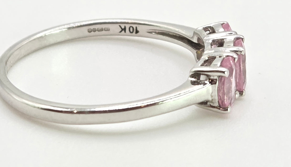 2860: Vintage 9ct White Gold Pink Sapphires Trilogy Ring