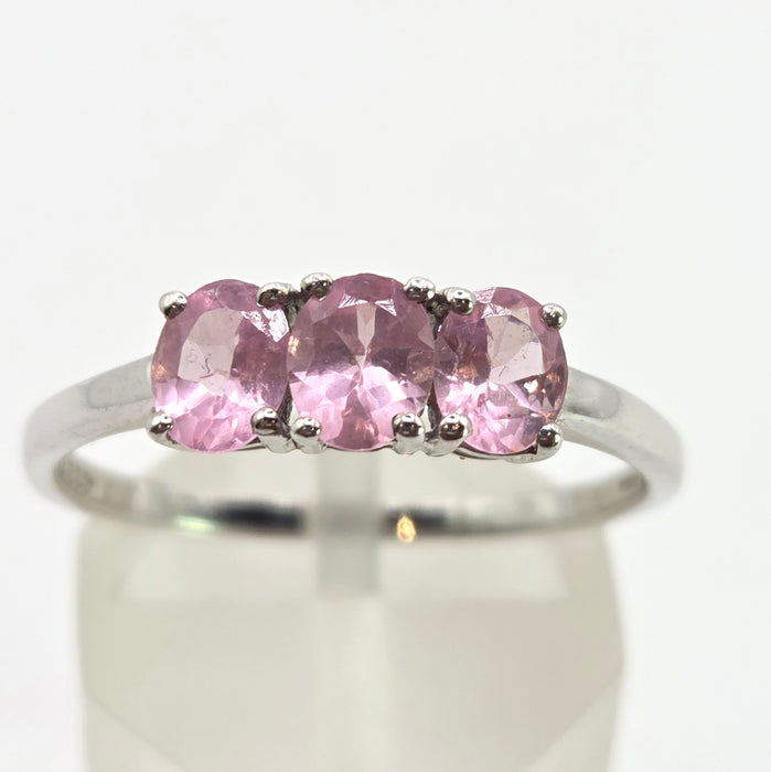 2860: Vintage 9ct White Gold Pink Sapphires Trilogy Ring