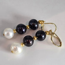 Load image into Gallery viewer, 2982: Vintage 14ct Gold  Black &amp; White Cultured Pearls Drop Dangle Earrings
