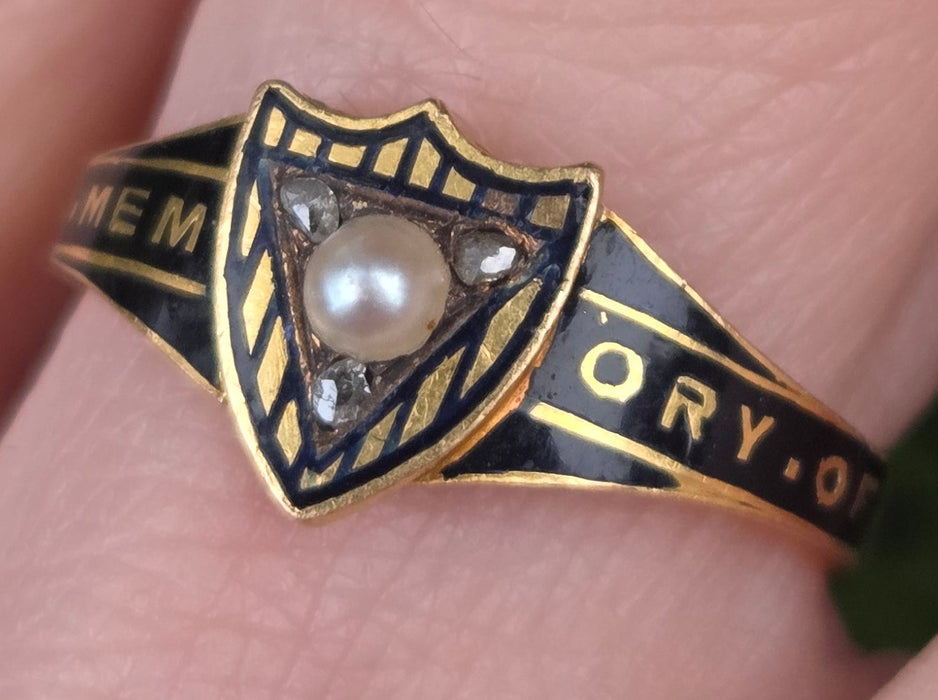 2668: Antique 18ct Gold Diamonds Seed Pearl "In Memory of " Ring- From 1865