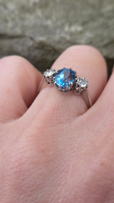 2467- Vintage Rare 18ct White Gold Platinum Aquamarine Diamonds 3-Stone Straight Ring